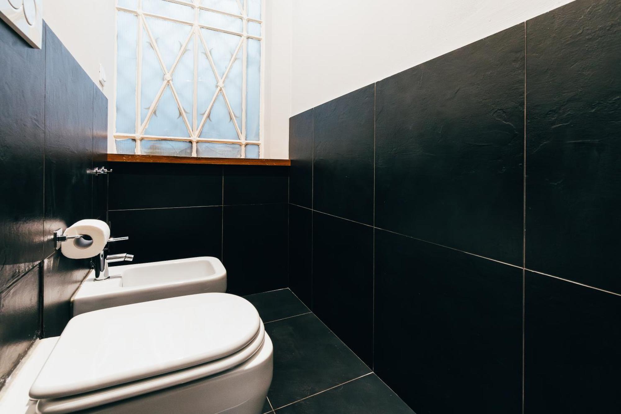 Bologna Suites - Private Bathroom Exterior foto